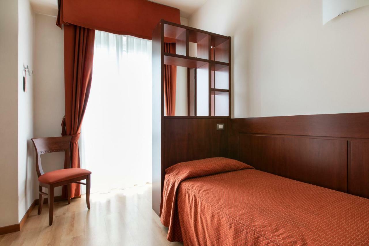 Hotel Conradi Chiavenna Dış mekan fotoğraf